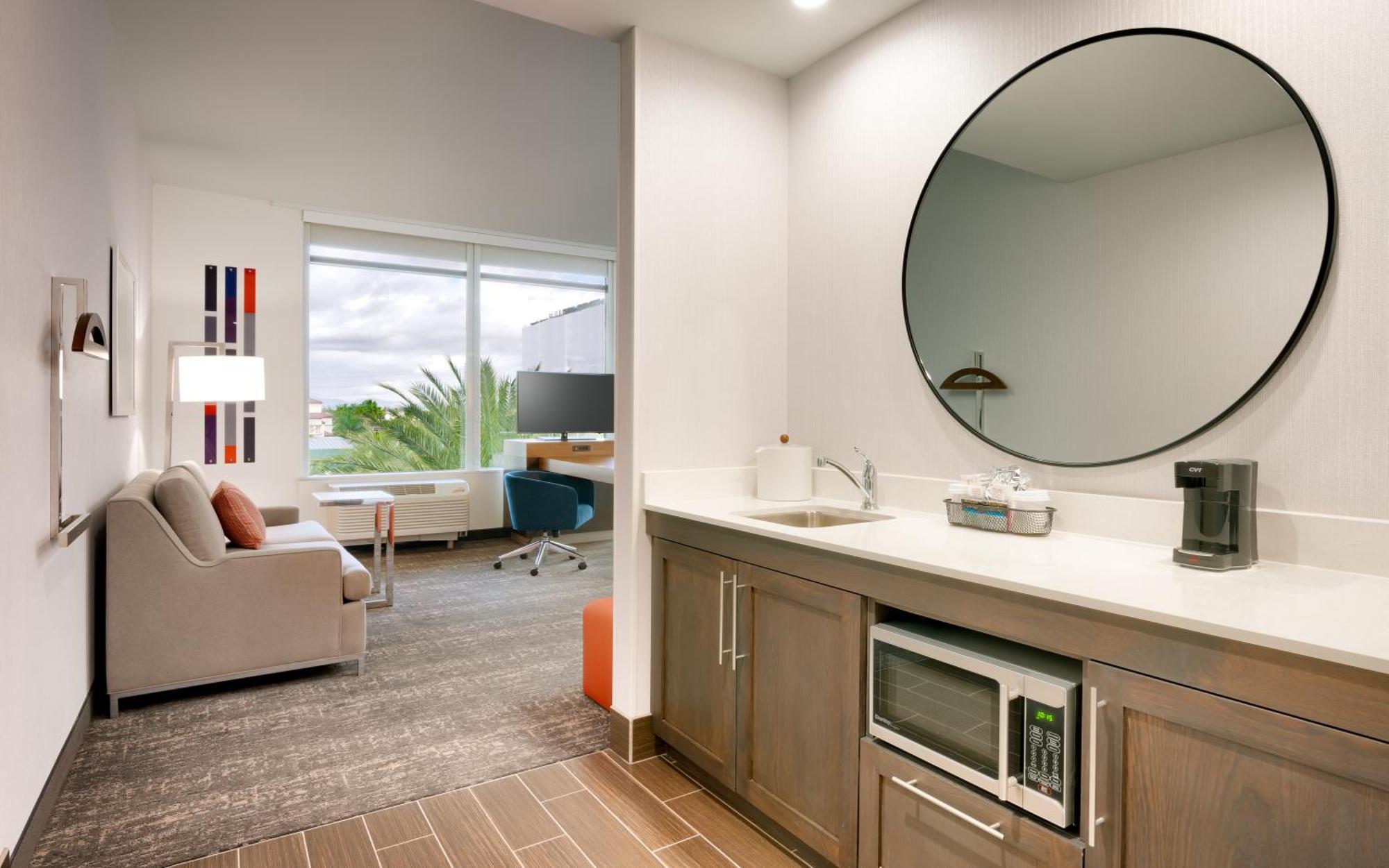 Hampton Inn & Suites Anaheim Resort Convention Center Bagian luar foto