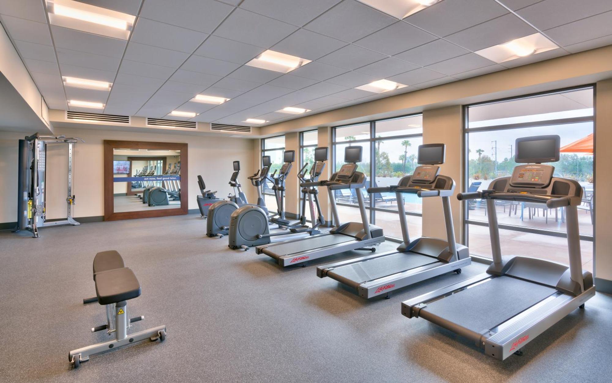 Hampton Inn & Suites Anaheim Resort Convention Center Bagian luar foto