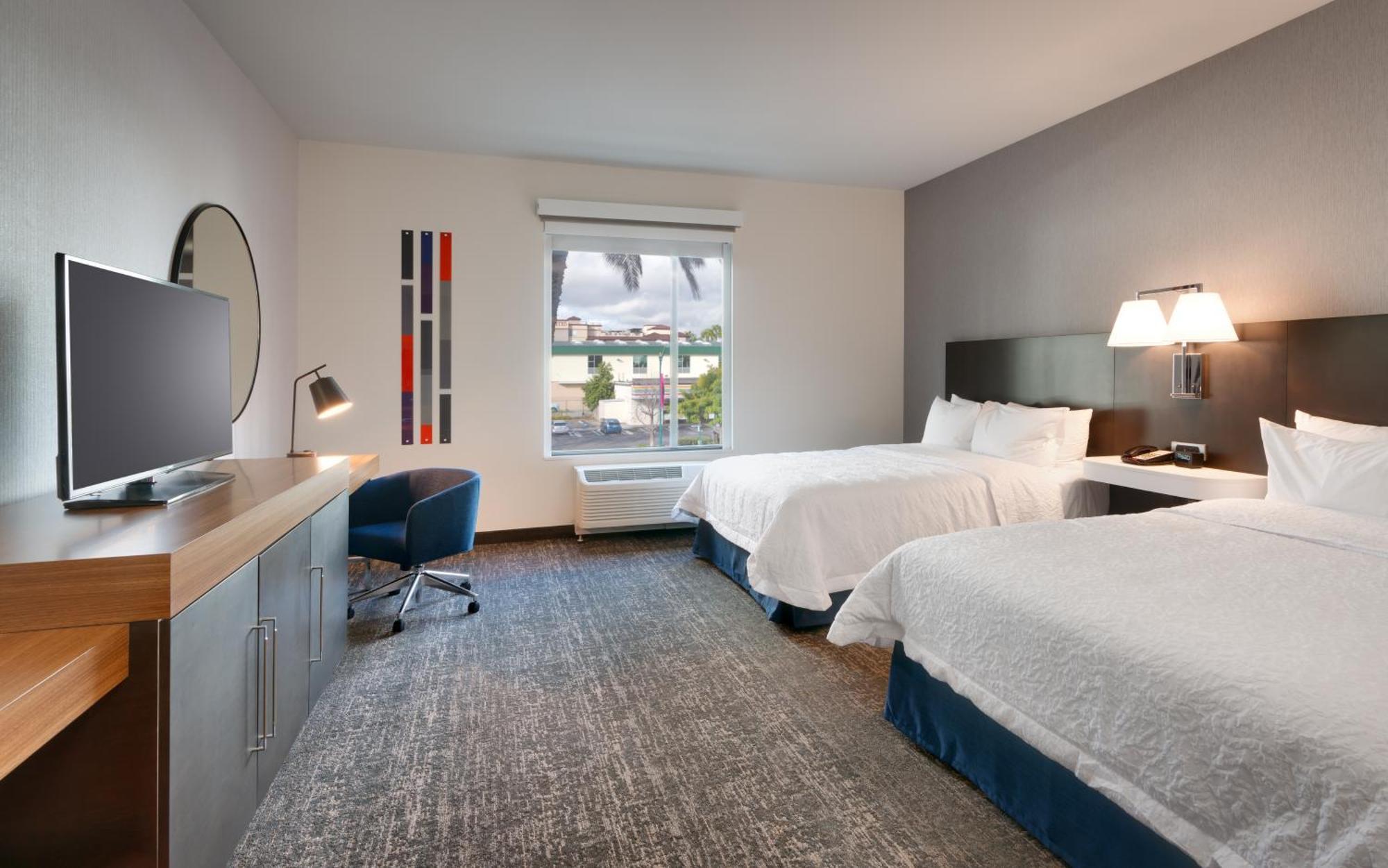 Hampton Inn & Suites Anaheim Resort Convention Center Bagian luar foto