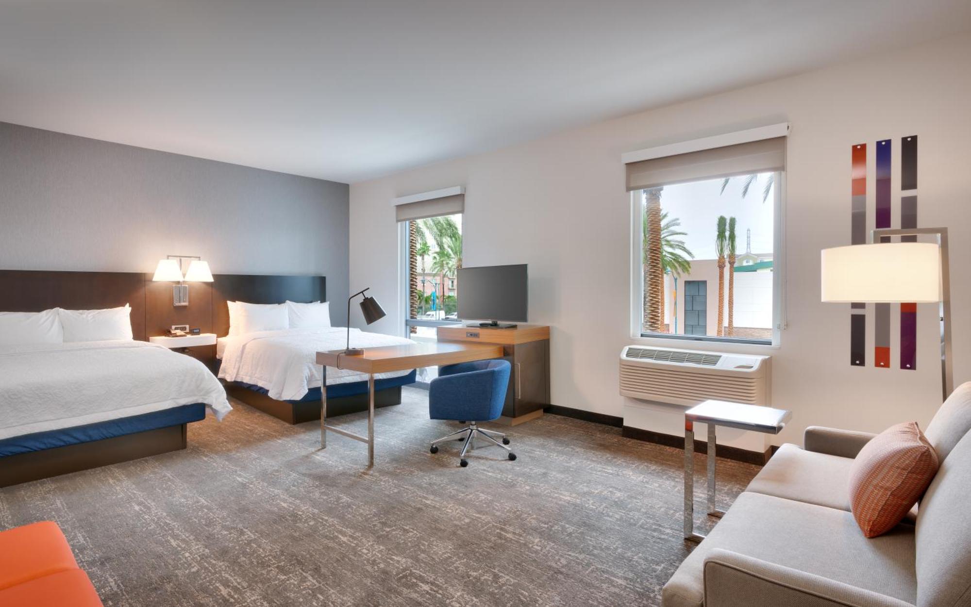 Hampton Inn & Suites Anaheim Resort Convention Center Bagian luar foto