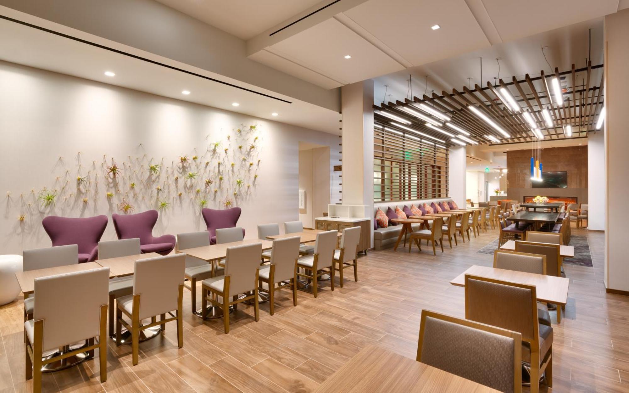 Hampton Inn & Suites Anaheim Resort Convention Center Bagian luar foto