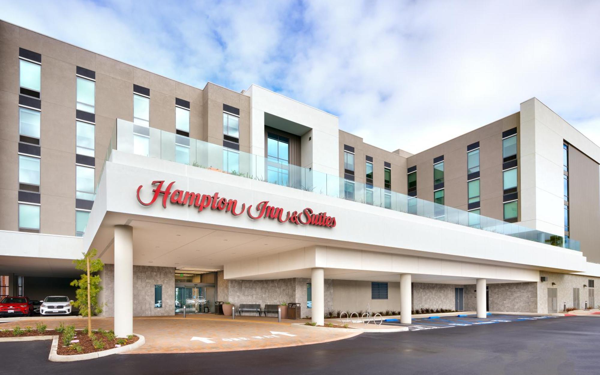 Hampton Inn & Suites Anaheim Resort Convention Center Bagian luar foto