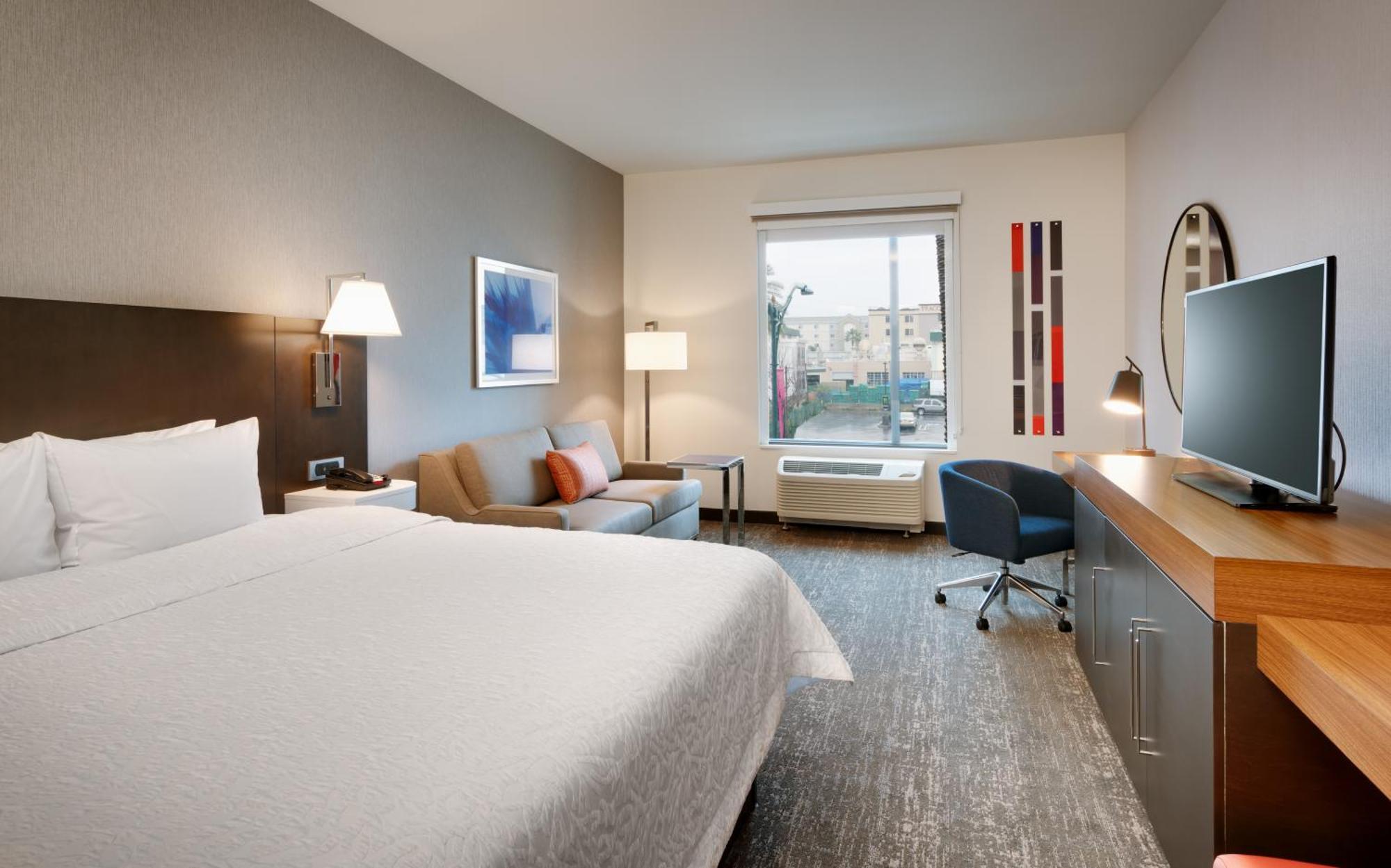 Hampton Inn & Suites Anaheim Resort Convention Center Bagian luar foto